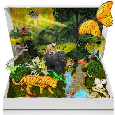 34 PCS Rainforest Diorama Kit Rainforest Animals Figurines Set Assorted Creatures Rainforest Diorama Supplies Animals Model Trees DIY Rainforest Decor
