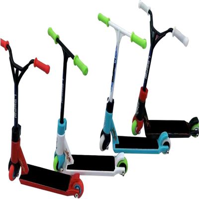 Jizlan 4Pcs Professional Finger Scooter Toy Alloy Metal for Use Fingerboard Obstacles Fingerboard Parks and Competitions, Skateboards Finger Boards, Alloy+Plastic