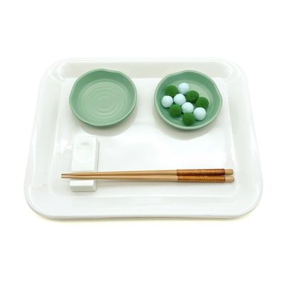 LLTCMAOYI Children's Chopsticks Holding Ball Family Toys, Montessori Early Education Fine Movement,Set Plus Plastic Tray