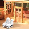 1Pair Dollhouses Miniature White Ice Skates - Miniature Roller Skates, Miniature Scale Accessory Roller Shoes Winter Sports Shoes, Realistic White Skating Shoes for Playhouse Decor view 3