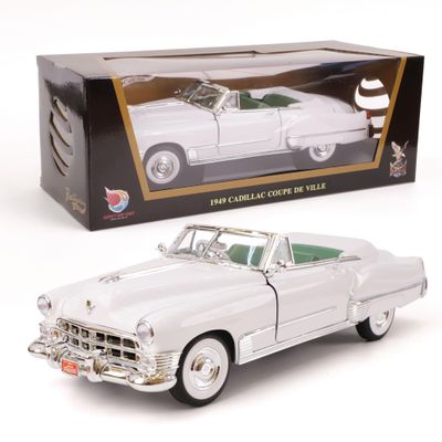 LUCKY DIE CAST 1949 Cadillac Elvis 1/18 Scale Die-Cast Metal Model Car with Opening Doors & Display Case - Premium Classic Vintage Collectible Car for Men and Teens (White)