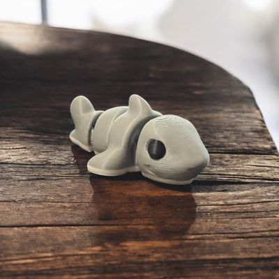 Articulated Shark | Home Dcor and Office Desk Toys | Autism, ADHD, Sensory | 3D Printed Gift