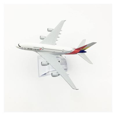 ATXTLWL Environmental Image for: 1: 400 Scale A340-300 Aircraft Model Gulf Airlines Alloy Aircraft Model
