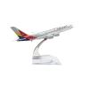 ATXTLWL Environmental Image for: 1: 400 Scale A340-300 Aircraft Model Gulf Airlines Alloy Aircraft Model view 2