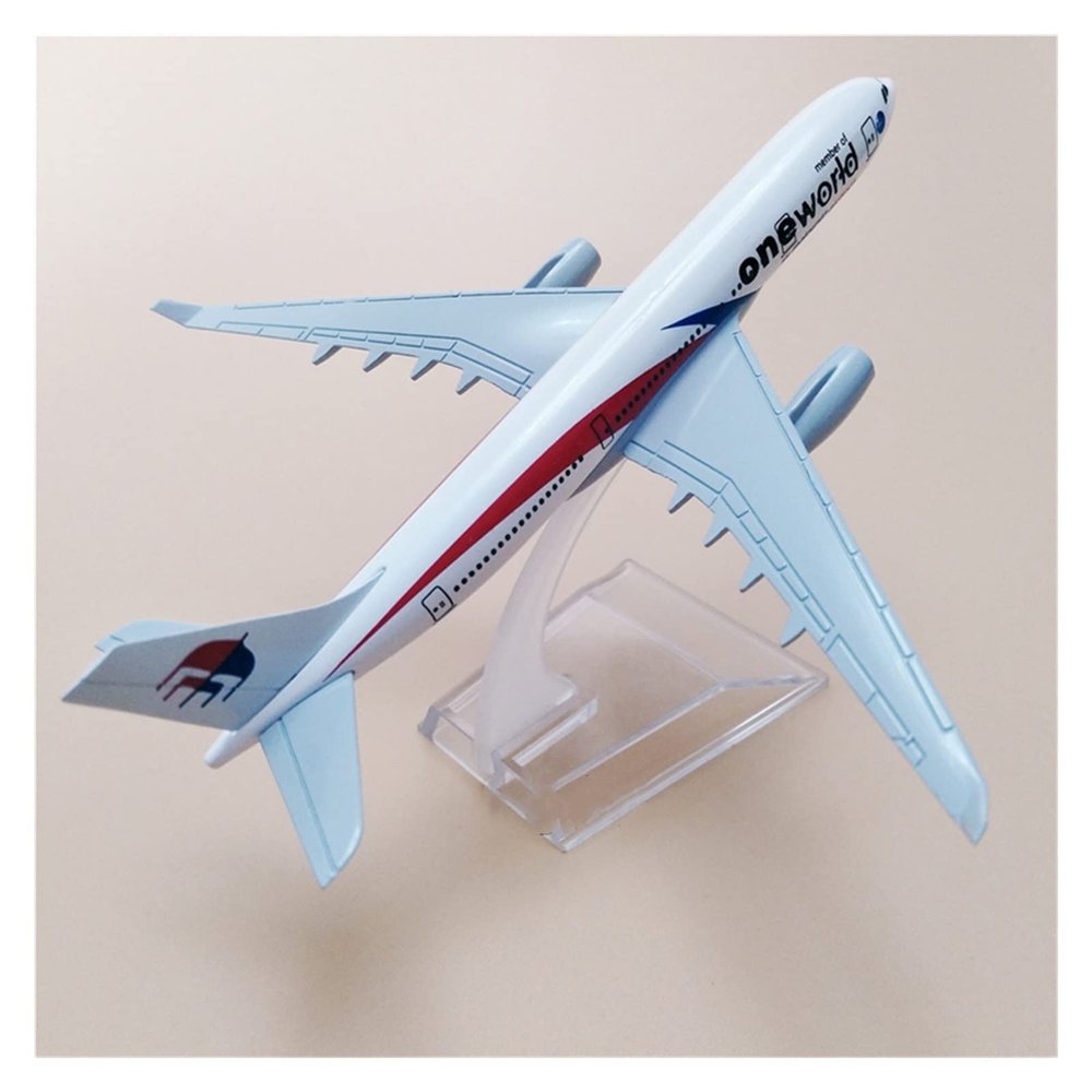 ATXTLWL Environmental Image for: 1: 400 Scale A340-300 Aircraft Model Gulf Airlines Alloy Aircraft Model