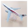 ATXTLWL Environmental Image for: 1: 400 Scale A340-300 Aircraft Model Gulf Airlines Alloy Aircraft Model view 4