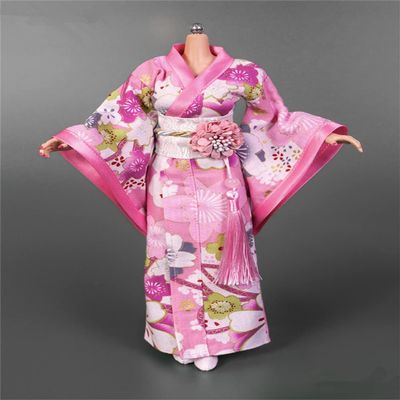 1/6 Scale Female Japanese Kimono Traditional Dress Clothing with Belt Waistband Socks Accessories for 12 Inch Female Action Figure Doll, 1/6 Japanese Bathrobe Costume (Pink, Long Style)