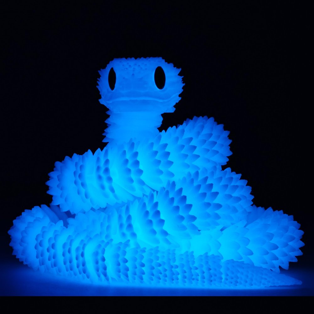 LifeBeWise 3D Printed Snake, 30 Inch Articulated 3D Printed Animals Snake Toys, Like Movable Snakes Realistic Slithering Design, Halloween Decor, Christmas Toy 2025