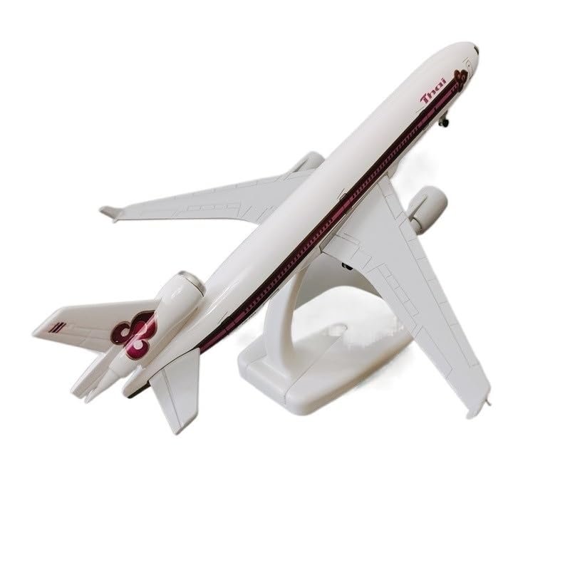 ATXTLWL Environmental Image for: 1: 400 Scale A340-300 Aircraft Model Gulf Airlines Alloy Aircraft Model