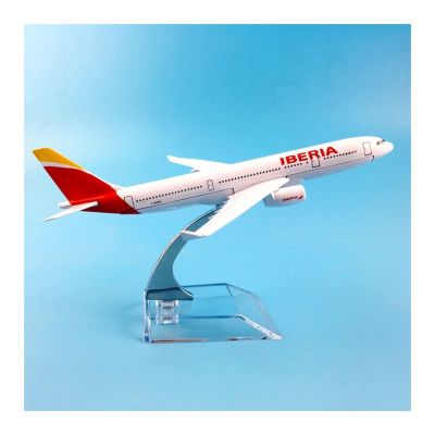 ATXTLWL Environmental Image for: 1: 400 Scale A340-300 Aircraft Model Gulf Airlines Alloy Aircraft Model