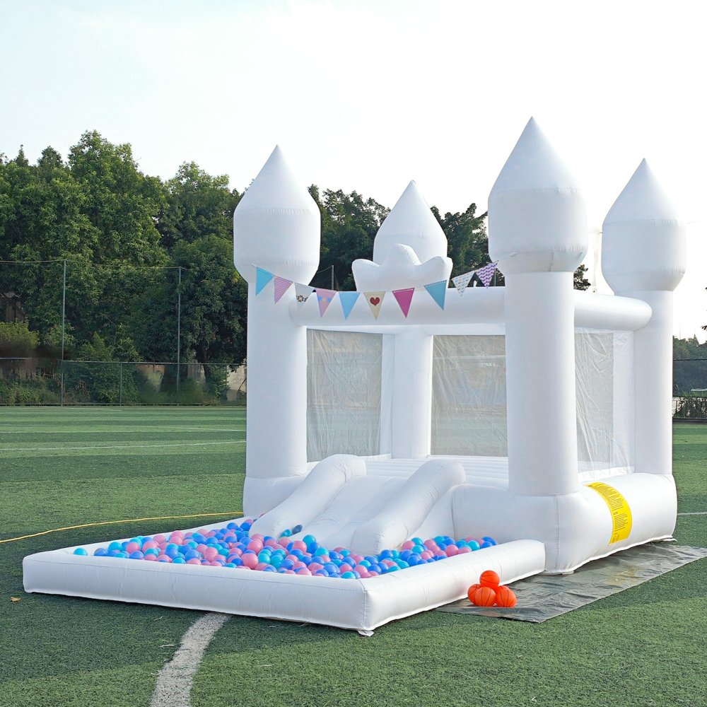 12.5FTx7.1FT White Inflatable Bounce House Inflatable Castle with Slide and Ball Pool Indoor and Outdoor Toys for Active Kids Used for Inflatable Products for Birthday Parties and Holiday Decorations