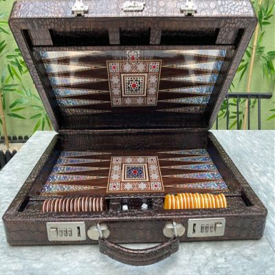 18-inch Premium Leather Backgammon Set for Adults Crocodile Pattern Faux Leather Covering Vintage Board Game Bag Gift for Dad, Husband,