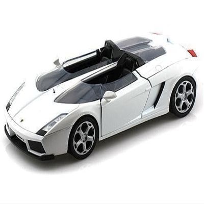 Concept S Pearl White 1/18 Diecast Car Model by Motormax 79156