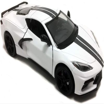 2020 C8 Stingray White with Gray Stripes 1/24 Diecast Model Car by Motormax 79360white