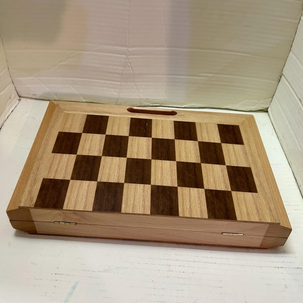3-in-1 Wooden Chess, Checkers and Backgammon Set, Folding Board Game with Storage, 2 Player Classic Strategy Games (Oak)