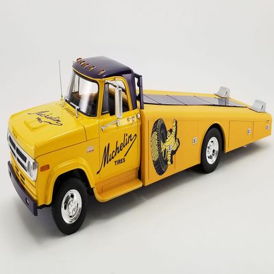 1970 D 300 "Tires Ramp Truck Limited Edition 1/18 Diecast Model Car by Acme A1801906