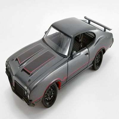 1970 442 W-30 Street Fighter Limited Edition to 700 Pieces Worldwide 1/18 Diecast Model Car by Acme A1805617
