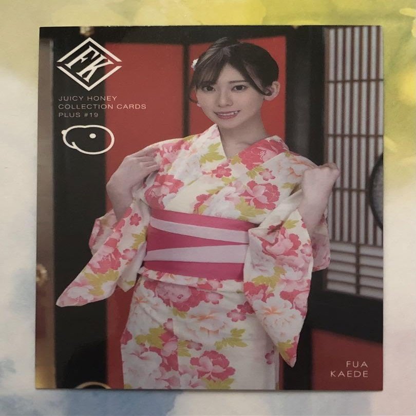 37 Kaede Fua Juicy Honey Plus#19 Regular Card