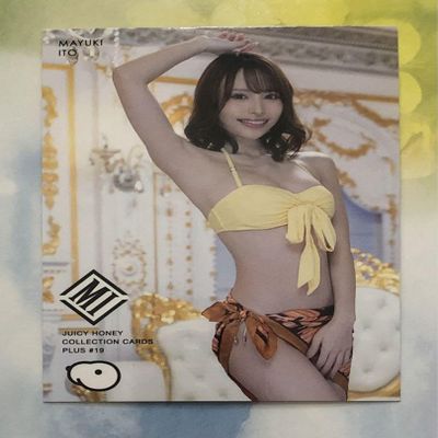 25 Mayuki Ito Juicy Honey Plus#19 Regular Card