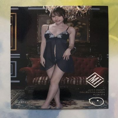22 Mayuki Ito Juicy Honey Plus#19 Regular Card