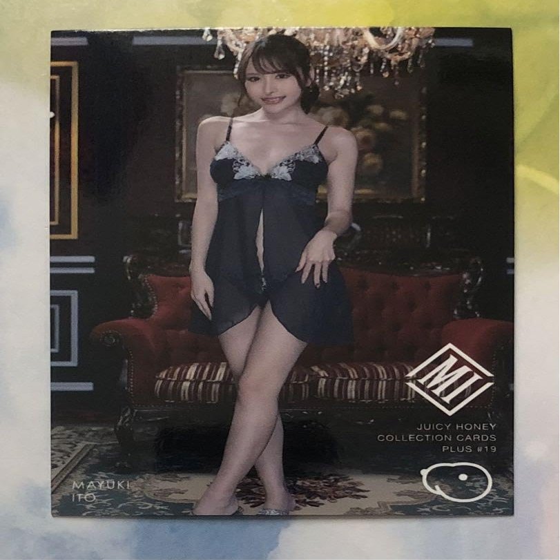 22 Mayuki Ito Juicy Honey Plus#19 Regular Card