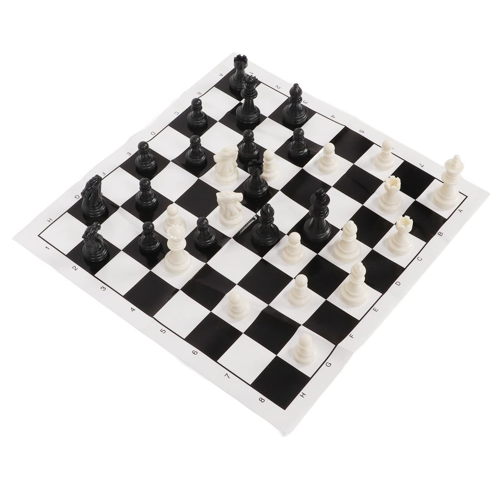 Keenso Compact International Standard Chess, Portable Design, Material for Camping, Travel, and Outdoor Fun (Wood Color (Black White)