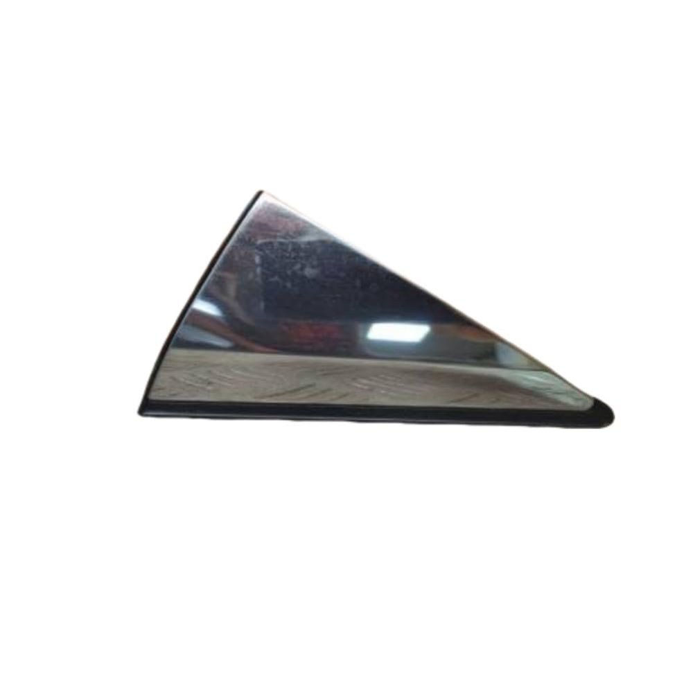 76087-58010 7608758010 Rear Spoiler Triangle Plate QUANRUISHENG 1pcs