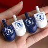 Wettarn 100 Pieces Hanukkah Dreidels Bulk Wooden Hanukkah Dreidels with Game Instruction Cards for Party Game(Size 1,Elegant Style) view 3