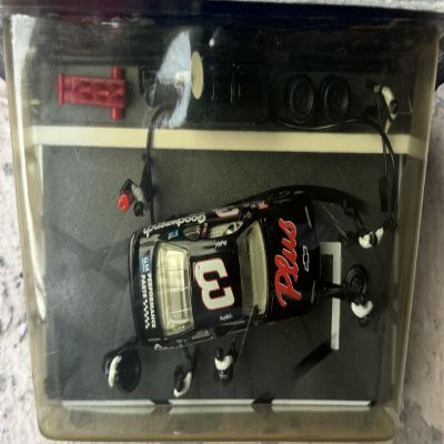 Diorama de Parada en Pits con Auto de CarrerasSi