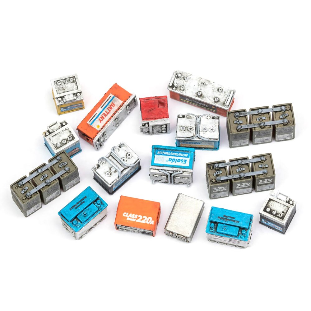 ZEZEFUFU 16PCS 1/35 Scale Model Batteries with Stickers Resin Model Batteries Kits Figure Model Decor New