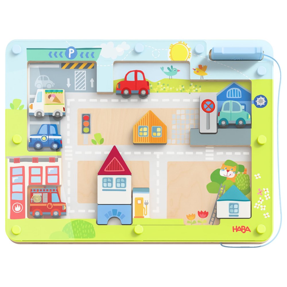 HABA Wooden City Magnetic Game - Interactive Educational Toy from 3 Years - Promotes First Steps in Road Traffic with Rotating Elements - 2012357001