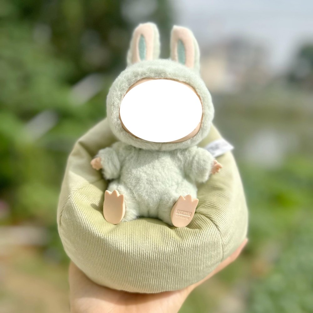 Handmade Mini Bean Bag Chair Compatible with Labubu, Soft Lazy Sofa with Pillow for 15-17cm Dolls, Cute Dollhouse Furniture Accessories for Doll Fans Collectors