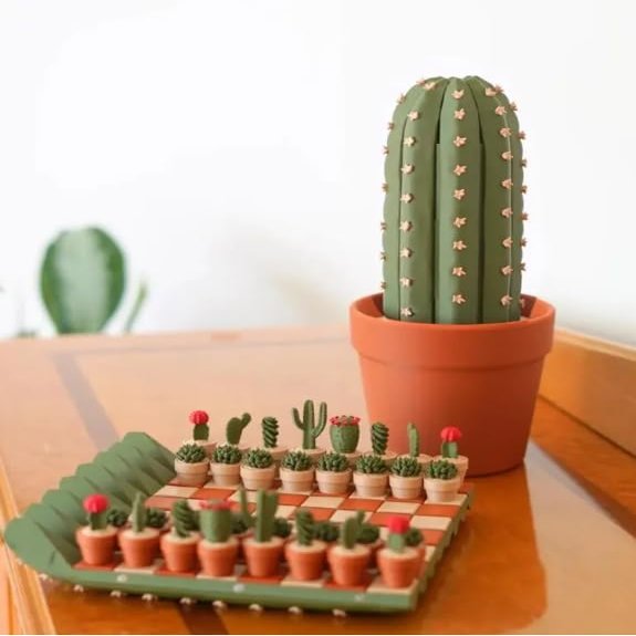 3D Printed 32PCS Cactus Chess Board Set, Succulent Cacti Chess-Advanced, Cactus-Themed Pieces, Pot Case, Roll up Cactus Board, Suitable for Plant Lovers, Family and Couple Gatherings