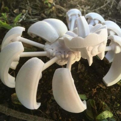 3D Printed Flexible Pumpkin Spider Transformer - Cute Figurine for Halloween Decor, for Home Office Desk Ornament (White)