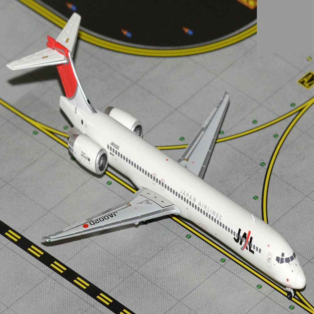 GeminiJets GJJAL1719 Japan Airlines MD-90 JA002D; Scale 1:400