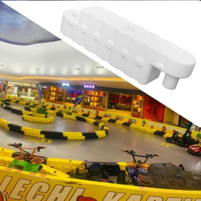 Jievmrs 2/3 /4/5 Pcs Go Kart Track Fence, Amusement Park Bumper Car Racing Track Barrier, Children's Activities/Construction Lot Safety Protectiive Runway(White 4 Pcs,Large)