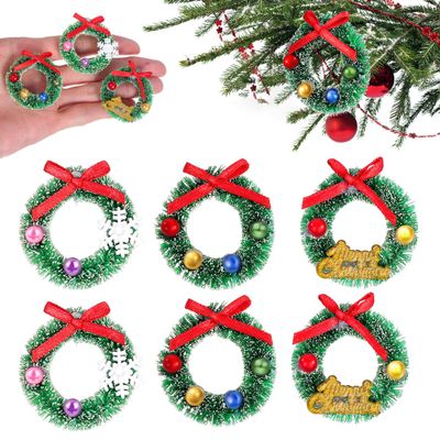Veemoon 6pcs Mini Christmas Wreaths Decor, Xmas Tree Miniature Craft Wreath Hanging Sisal Silk Wreath Artificial Dollhouse Decor for Xmas Party Dollhouse Embellishments Winter Ornament, 1.5 Inch