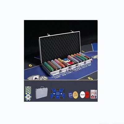 500pcsTexas Hold 'em Universal Chips, with a Beautiful Box, a Special Tablecloth and Two Sets of Poker.