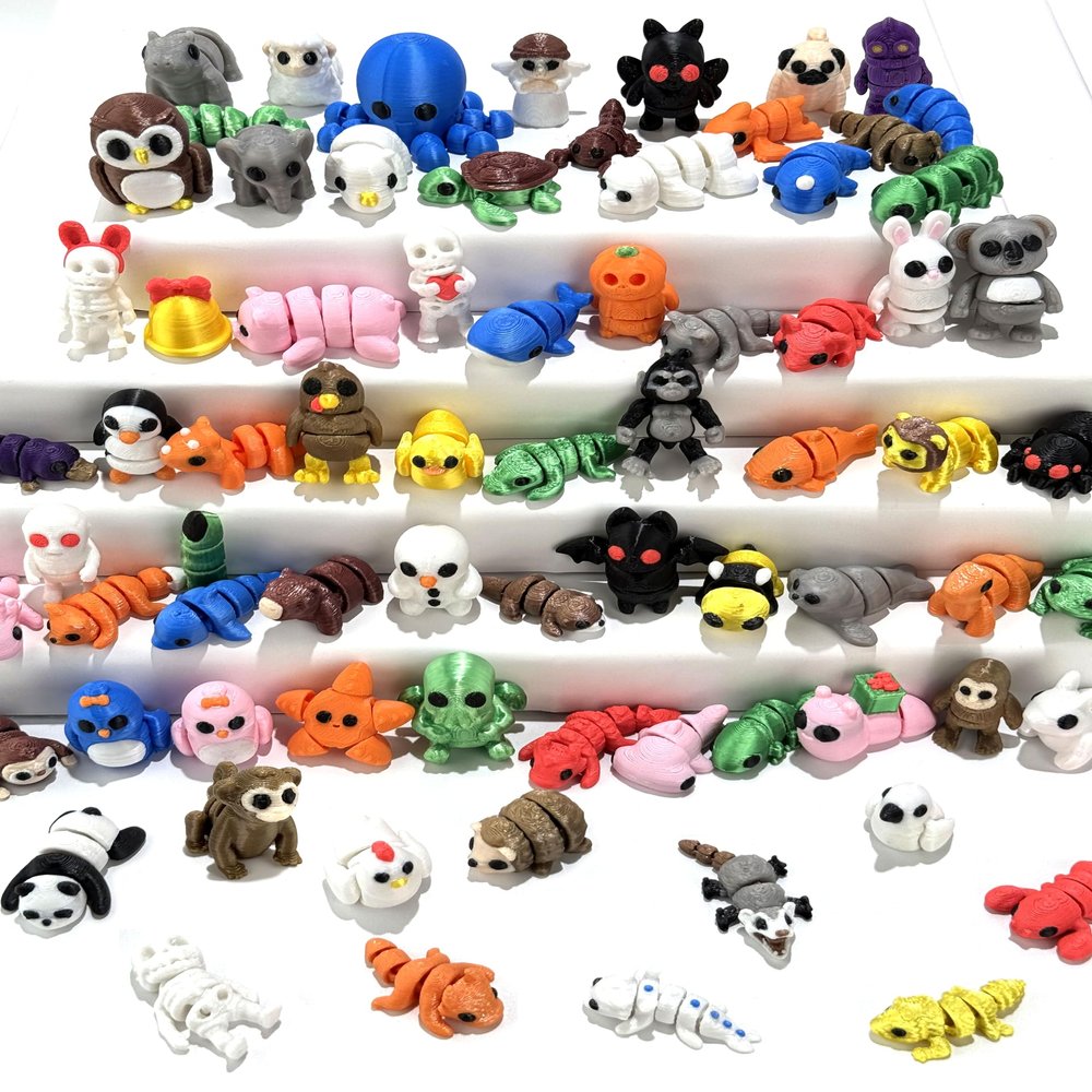 66 Pcs Mini Random 3D Printed Animal Figurines Set, Flexible Articulated Fidget Toys,Surprise 3D Printed Animals Cute Desk Decor, Easter Christmas Party Favors, Classroom Rewards