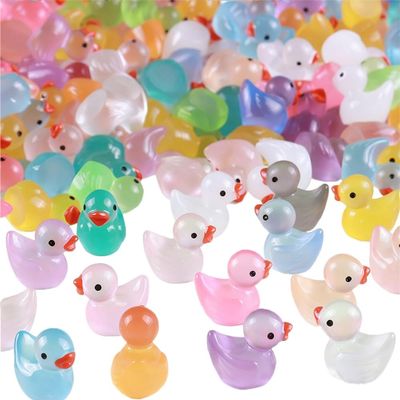 100Pcs Luminous Tiny Ducks, Mini Resin Ducksfor DIY Garden Dollhouse Duck Accessories,Miniature Duck Glow for Micro Landscape Fish Tank Garden Dollhouse DIY Decor