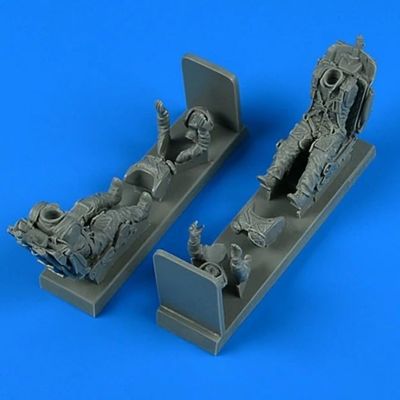 Aerobonus 320160 1/32 Soviet Pilot and Trainer Pilot with ej. seat for MiG-21 UM