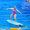 1:64 Miniature Surfing Figure Model Resin Surfing Toy Seaside Collectible Diorama Scene Figurine Display- Style D view 2