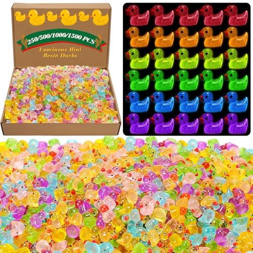 Barydat 500 Pcs Christmas Mini Resin Duck Glowing in The Dark Little Tiny Luminous Duck Bulk for Hide Prank DIY Idea Gifts Cruise Party Garden Animal Figure Miniature for Garden Micro Decor