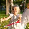 Alomejor Bubble Wands Bulk, 32 Hole Leakproof Bubble Sticks with Smiling Face Design for Outdoor Kids Play (Red) view 3