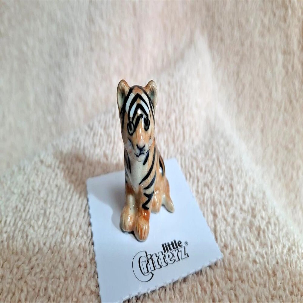 Amur Tiger Cub Hope Miniature Figurine
