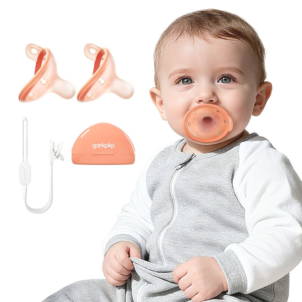 Garkoko 2-Pack Newborn Pacifiers with Clip & Case, 0-6 Months, Breastfeeding Pacifier, Non-Touch Face, Food-Grade Silicone, Hygiene Kit for Babies