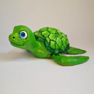 3D Printed Flexible Turtle Toy  Articulated Sea Animal, Fidget Desk Toy & Collectible Figurine  Available Colors & Sizes (Pink Purple (Matte Gradient 4), Small: 105mm x 140mm x 49mm)