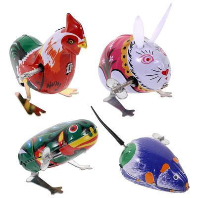 BCOATH 4pcs Wind-up Clockwork with Iron Frog Rooster Small Animal Jumping Action for Boys and Painted Animals in Random Colors Birthday Random Color