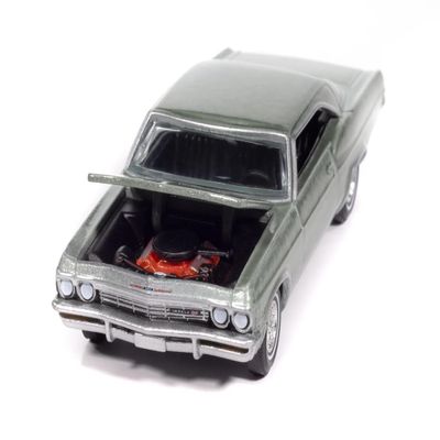 1965 SS 396 Willow Green Metallic Vintage Muscle Series 1/64 Diecast Model Car by Auto World AWSP193B