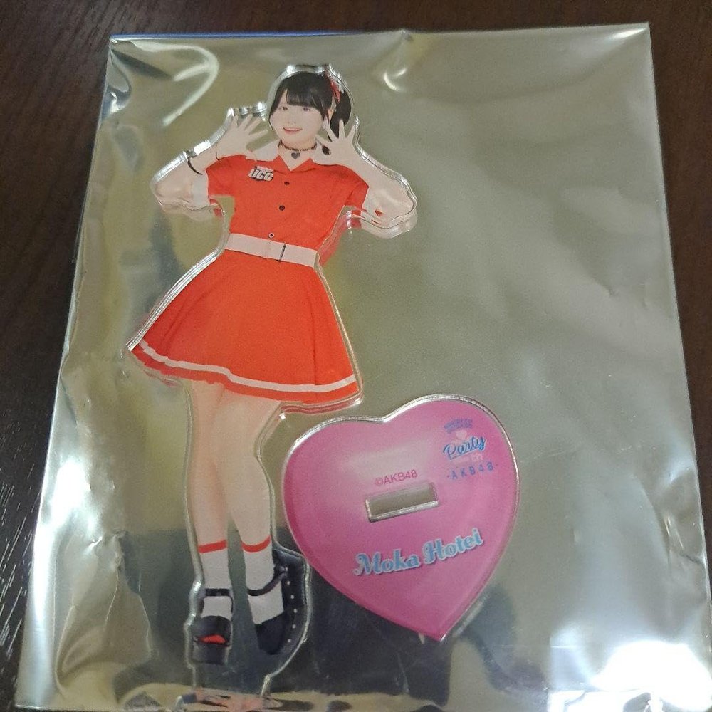 AKB48 Special Lottery Acrylic Stand Prize Hotei Momoka